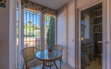 Slajd nieruchomości 24