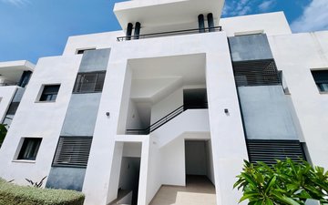 Property slide 4