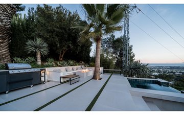 Property slide 25