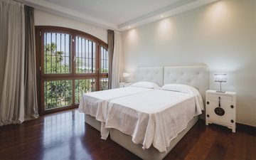 Property slide 20