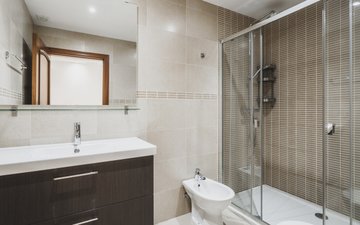 Property slide 32