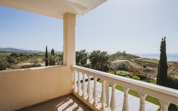 Property slide 48