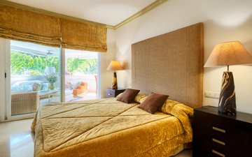 Property slide 17