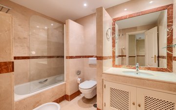Property slide 18