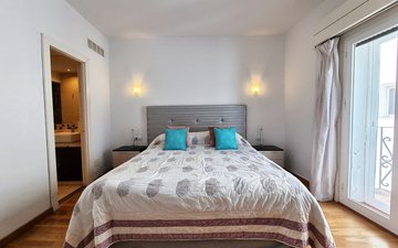 Property slide 10