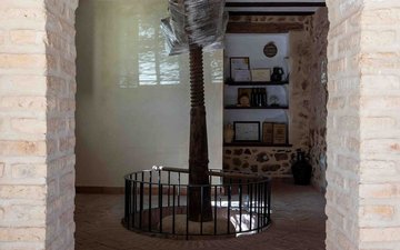 Property slide 46