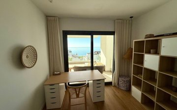 Property slide 10
