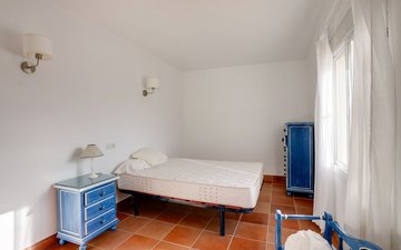 Property slide 10