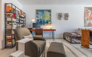 Property slide 17