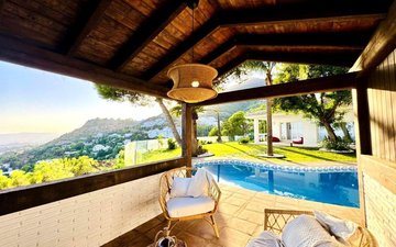 Slajd nieruchomości 23