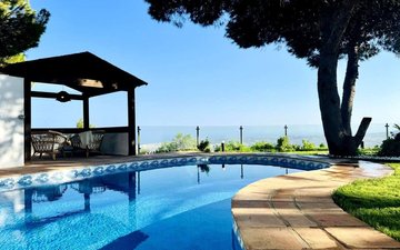 Slajd nieruchomości 24