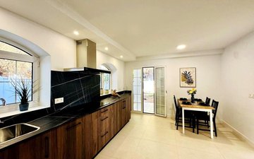 Slajd nieruchomości 25