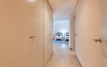 Property slide 32