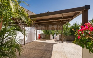 Property slide 16