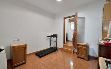 Property slide 20
