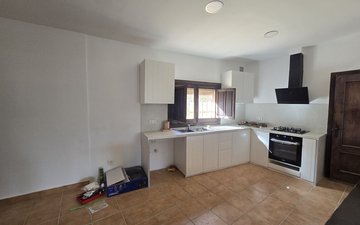 Property slide 20