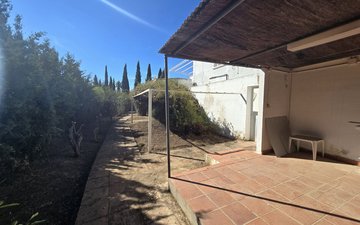 Property slide 19