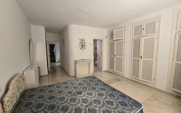 Property slide 40