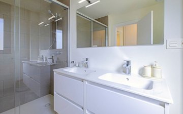 Property slide 28