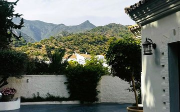 Property slide 23