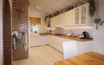 Property slide 22