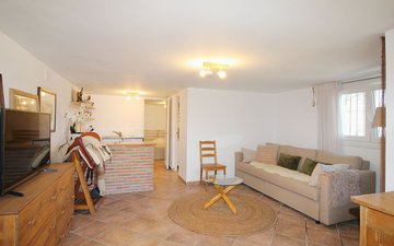 Property slide 48