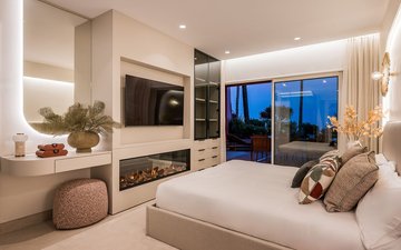 Property slide 18