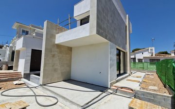 Property slide 16