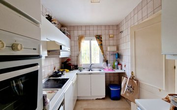 Property slide 8