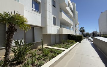 Property slide 22