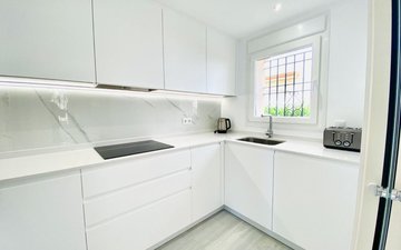 Property slide 10