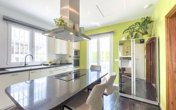 Property slide 16