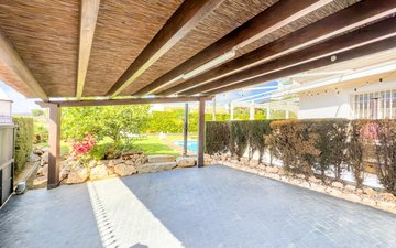 Property slide 40