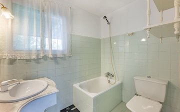 Property slide 11