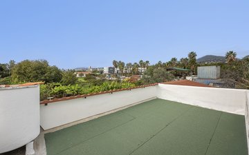 Property slide 17