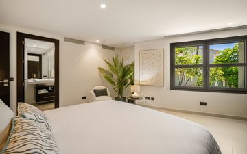Property slide 24