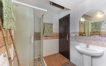 Property slide 22