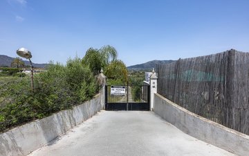 Property slide 28