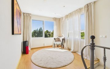 Property slide 18