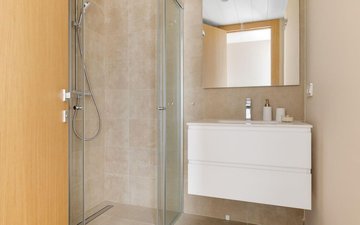 Property slide 17