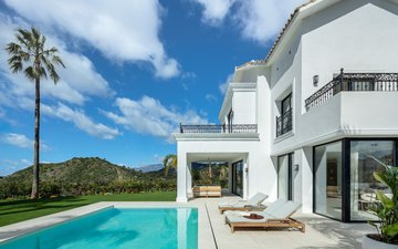 Property slide 17