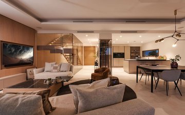 Property slide 32