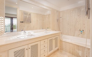 Property slide 15