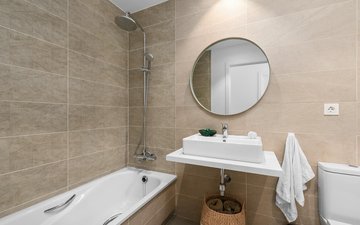 Property slide 21