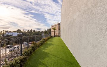 Property slide 27