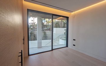 Property slide 20