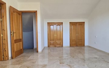 Property slide 21