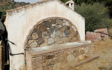 Property slide 24