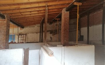 Property slide 32