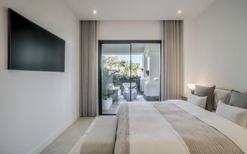 Property slide 25